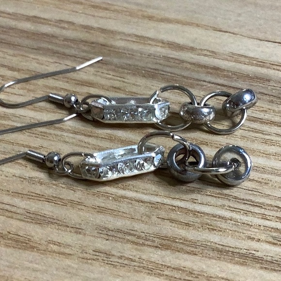 Jewelry - Rhinestones Connector Earrings.
